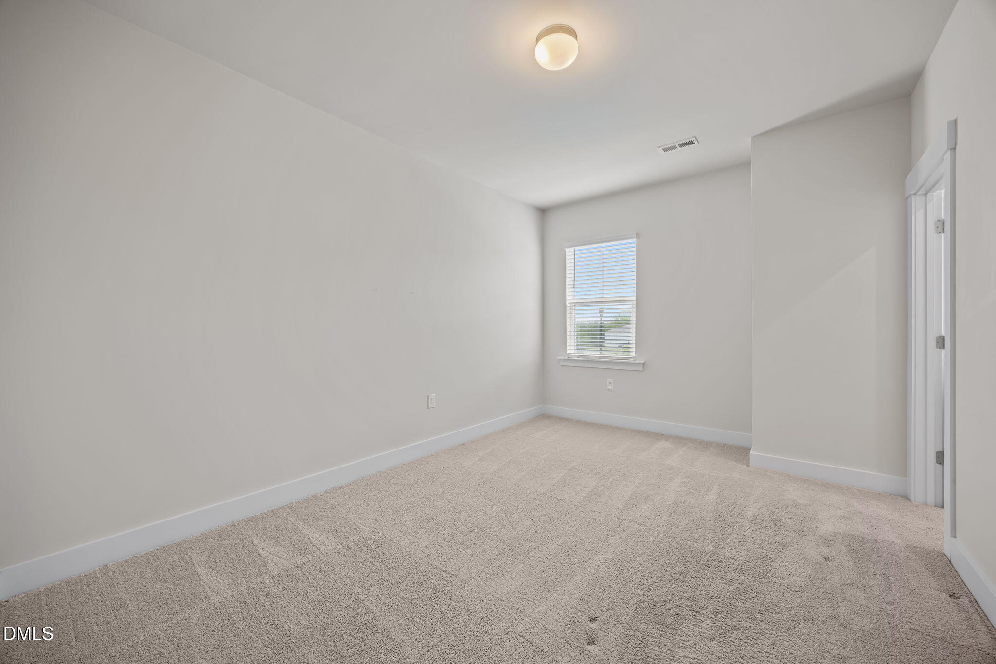 521 Roycroft Drive