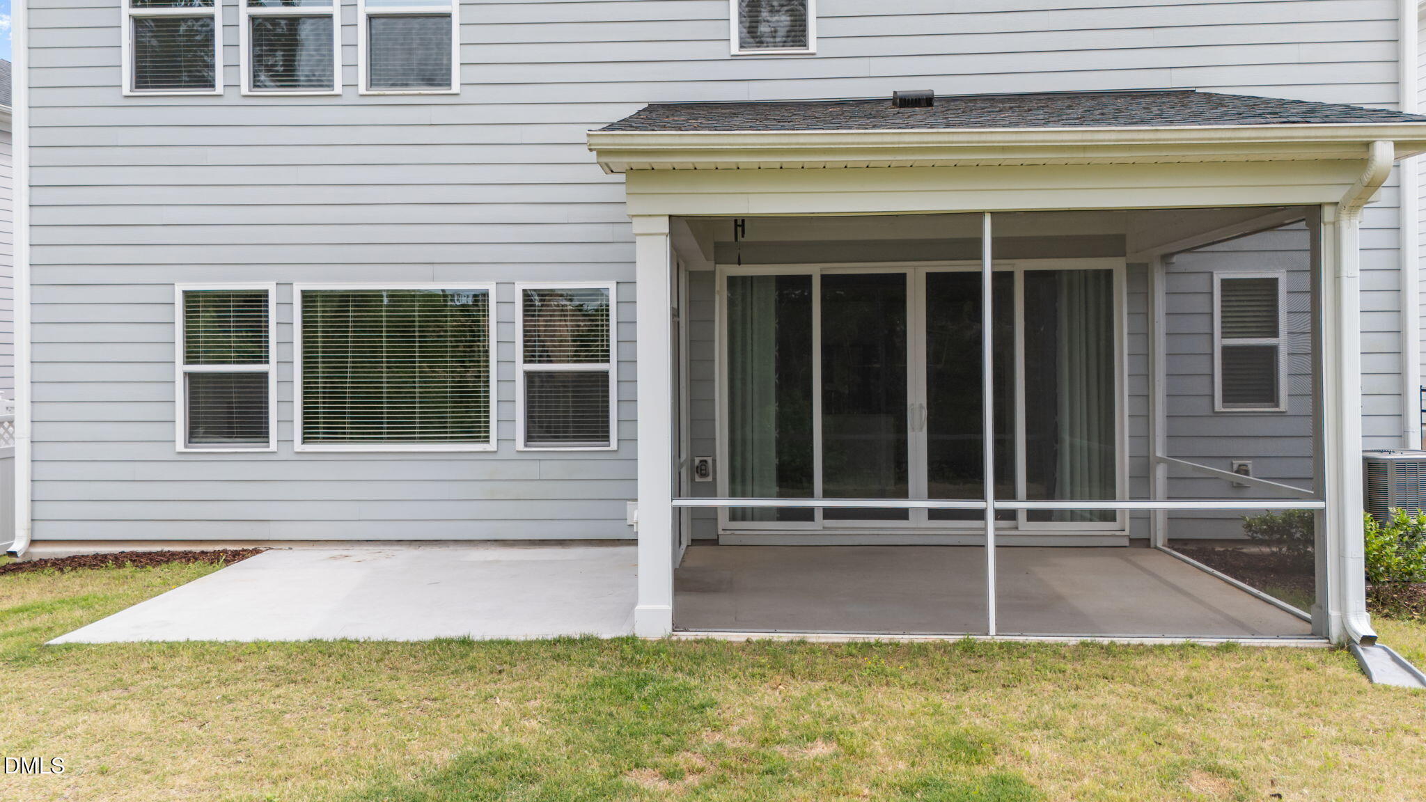 521 Roycroft Drive