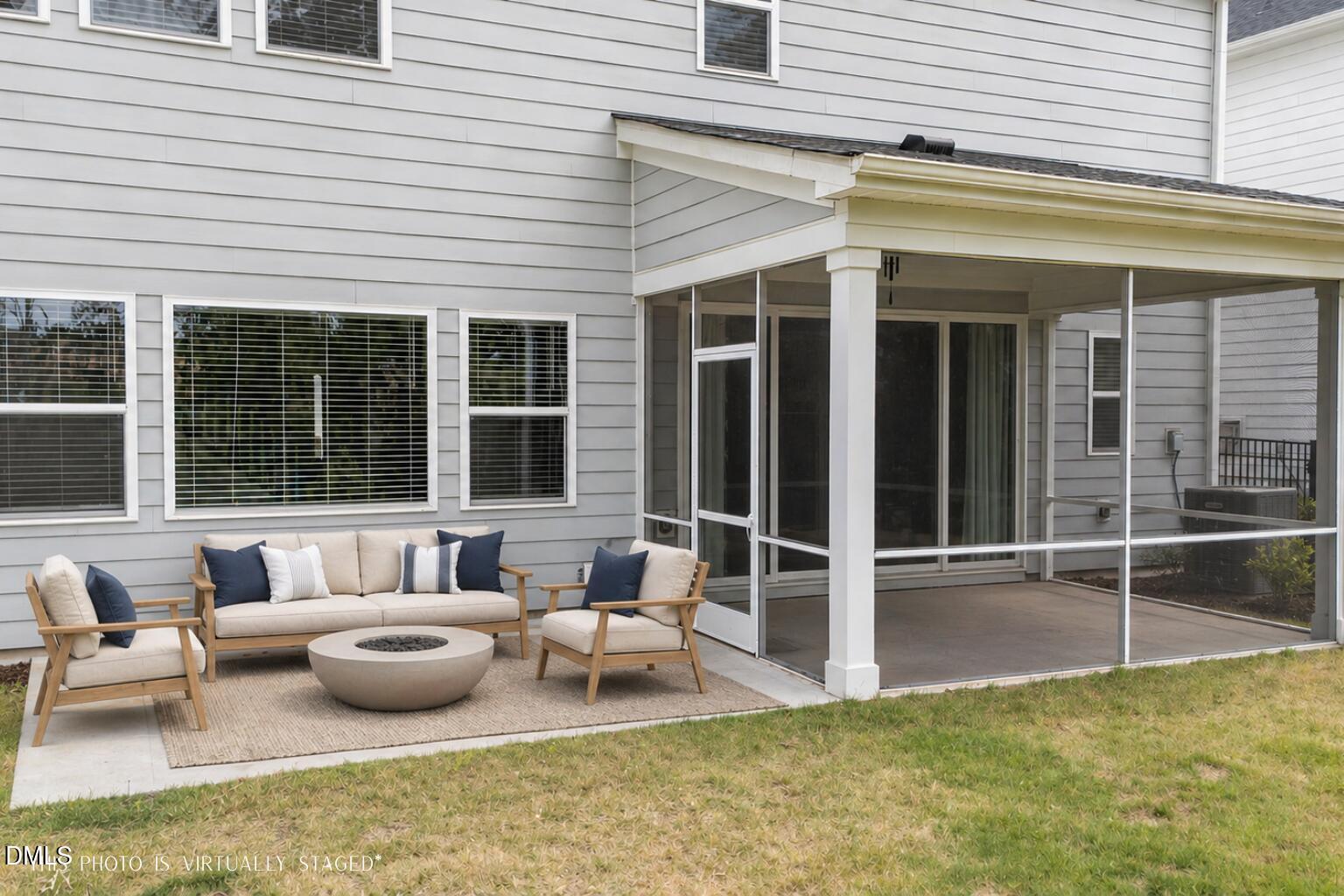 521 Roycroft Drive