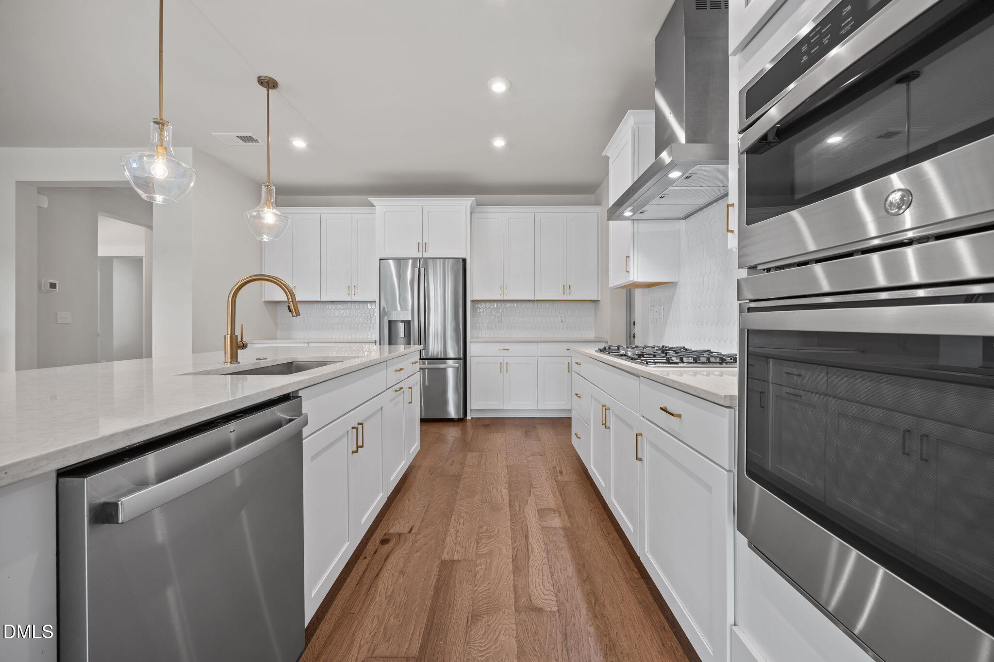 521 Roycroft Drive