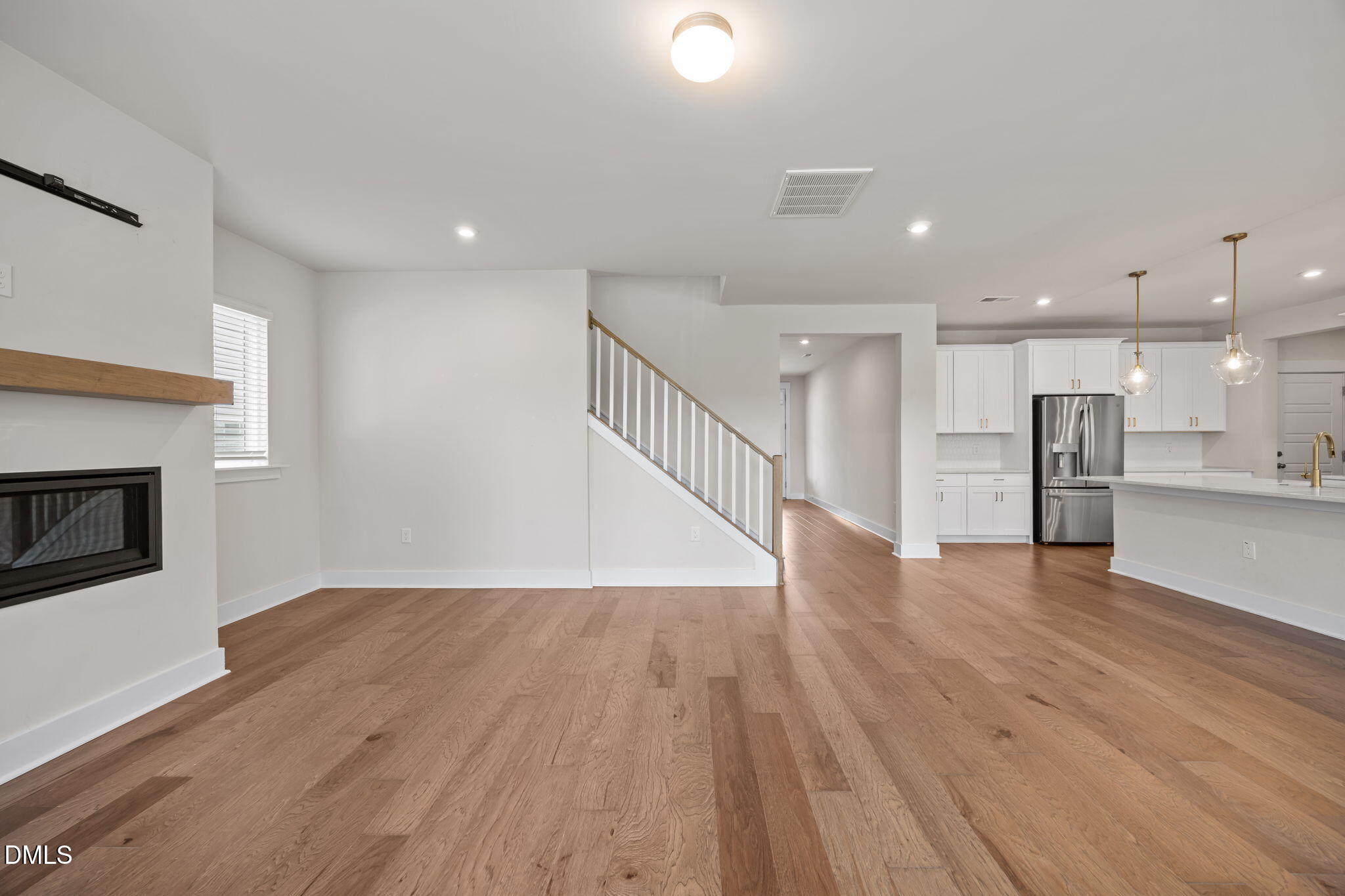 521 Roycroft Drive