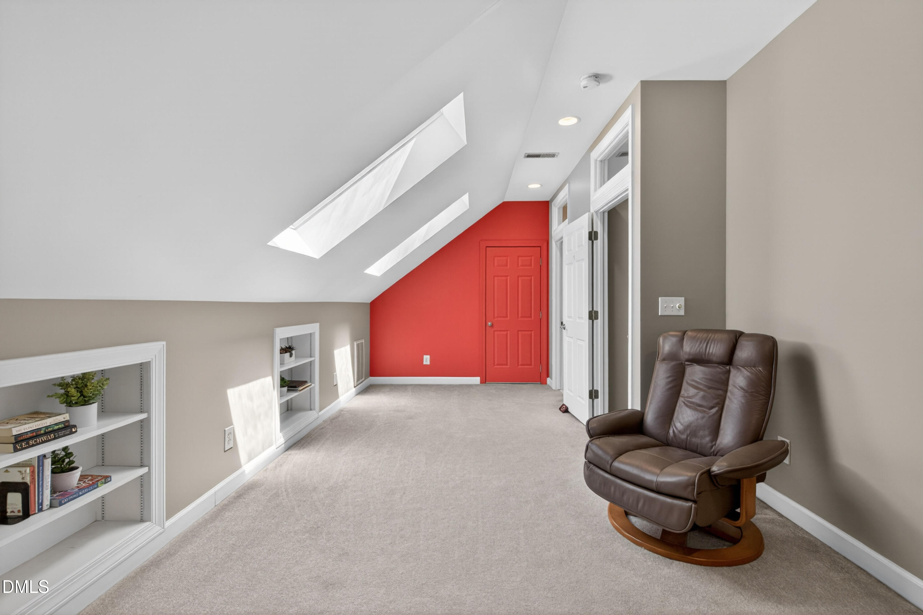 1301 Woodmanor Drive