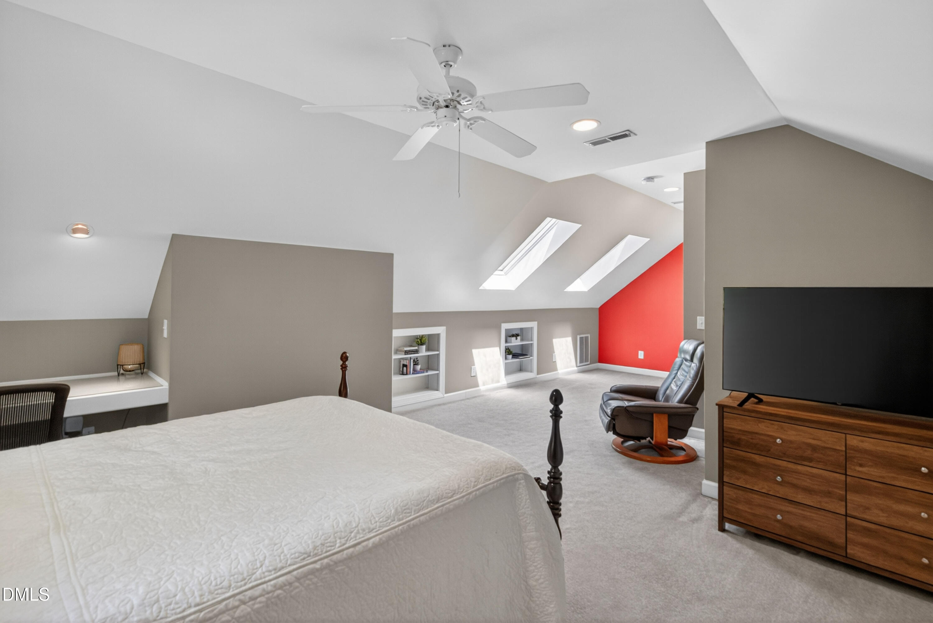 1301 Woodmanor Drive