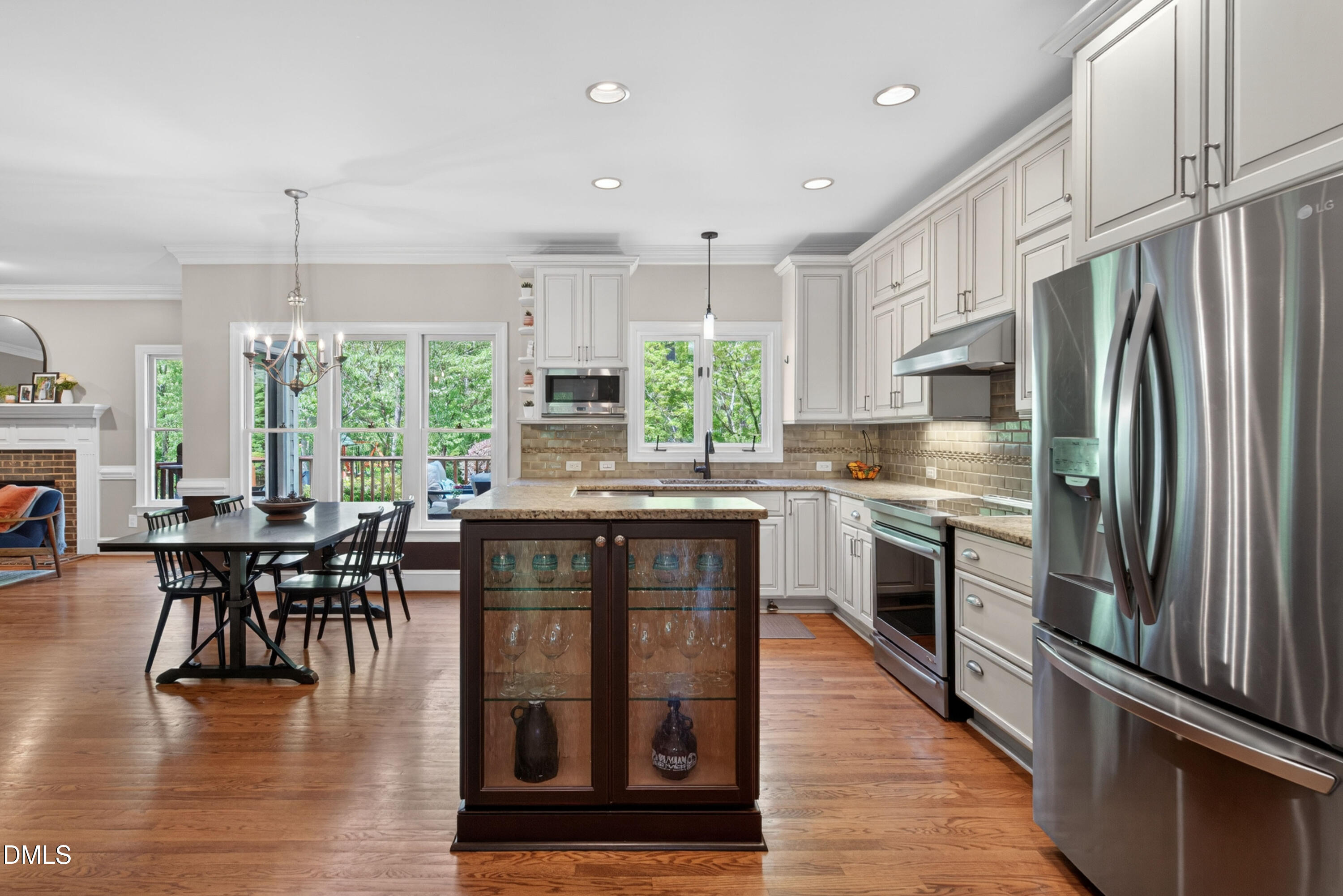 1301 Woodmanor Drive