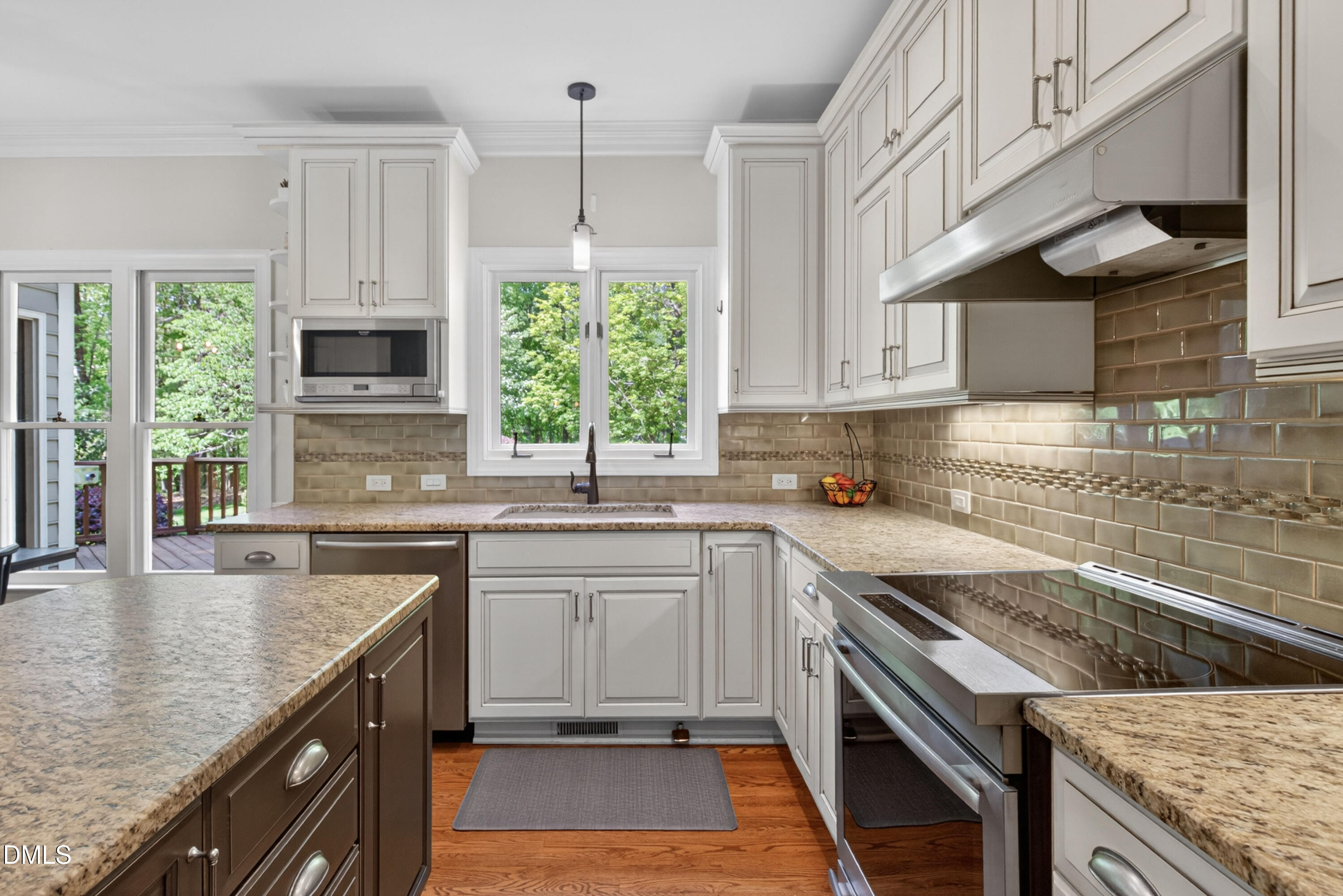 1301 Woodmanor Drive