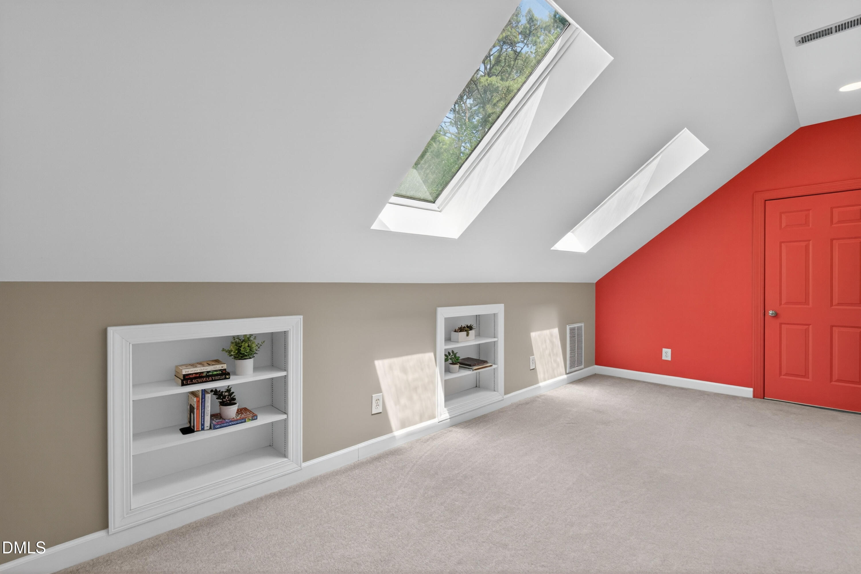 1301 Woodmanor Drive