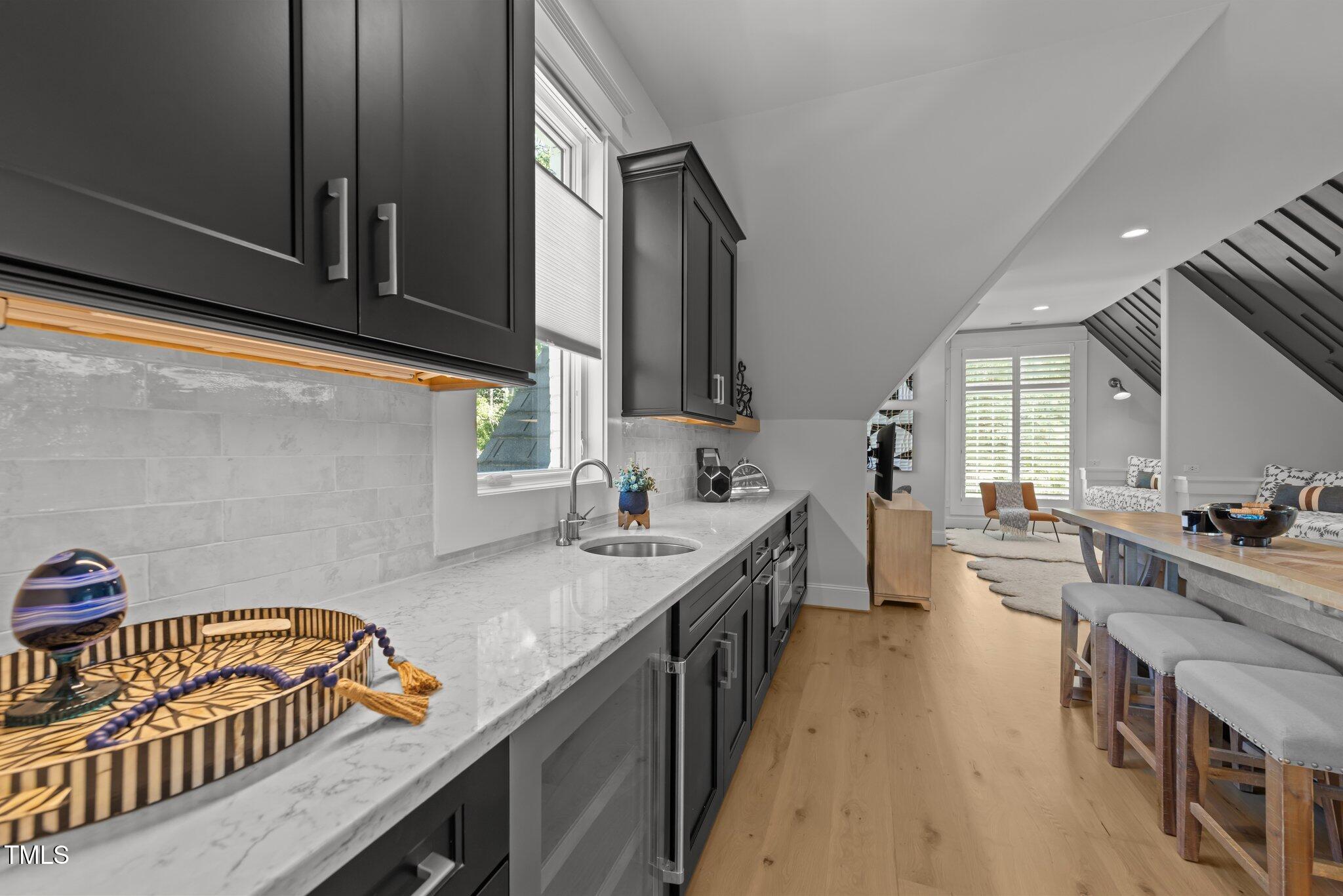 1208 Hunting Ridge Road