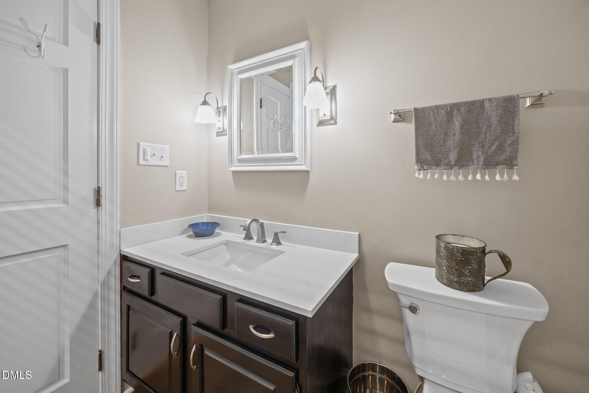 4900 Kinross Court