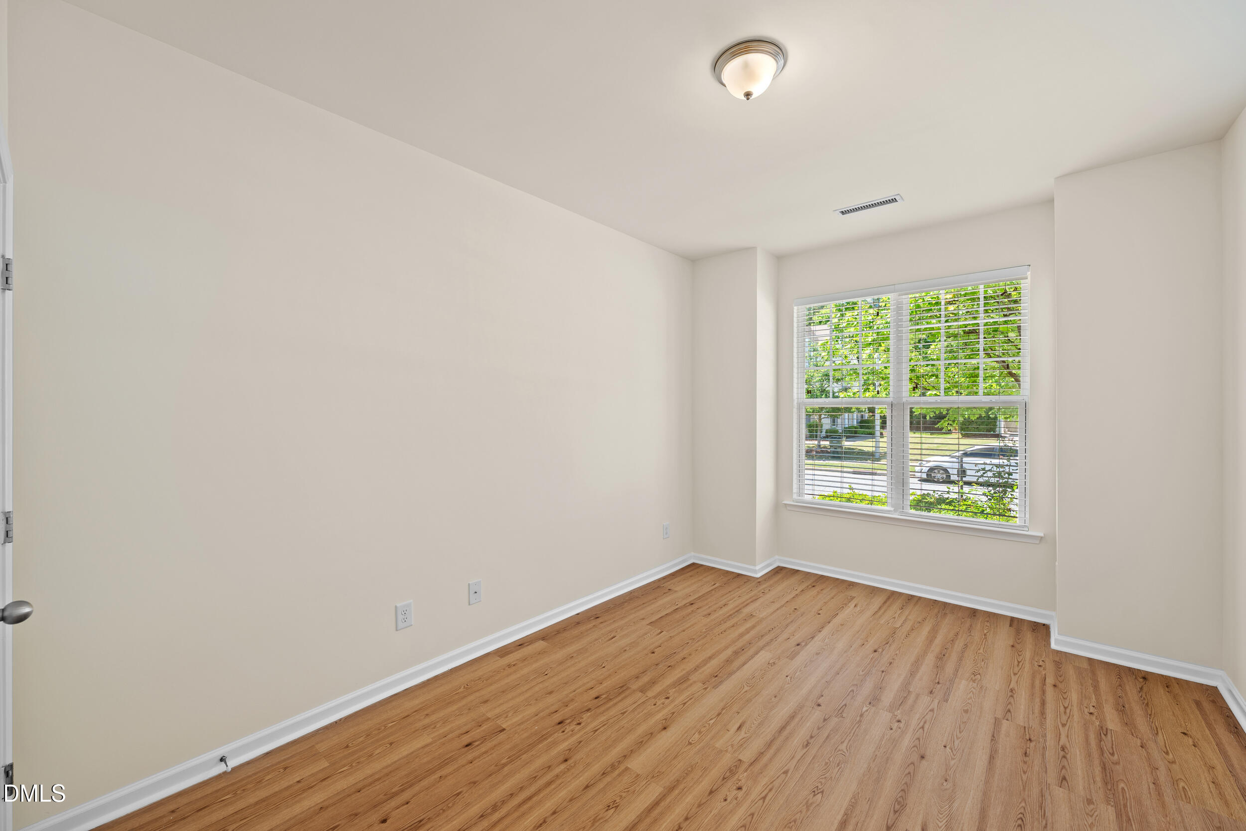 713 Garden Square Lane