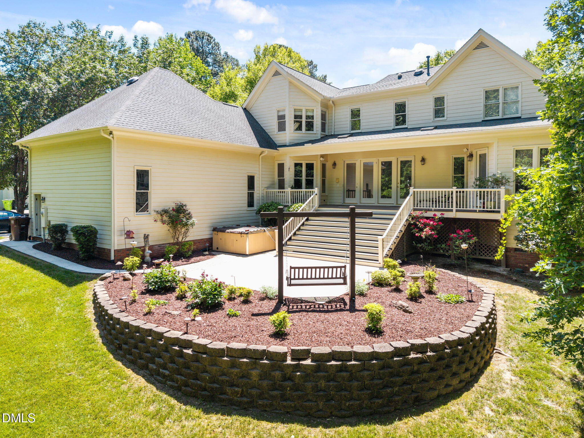1017 Old Meetinghouse Way