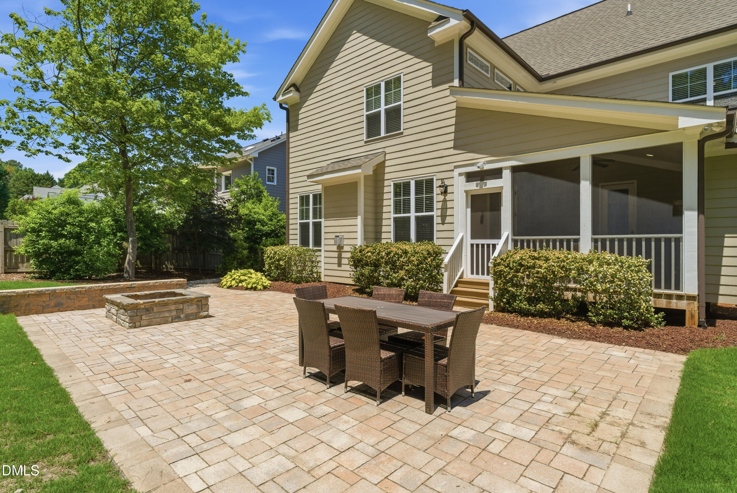 2216 Gresham Lake Road