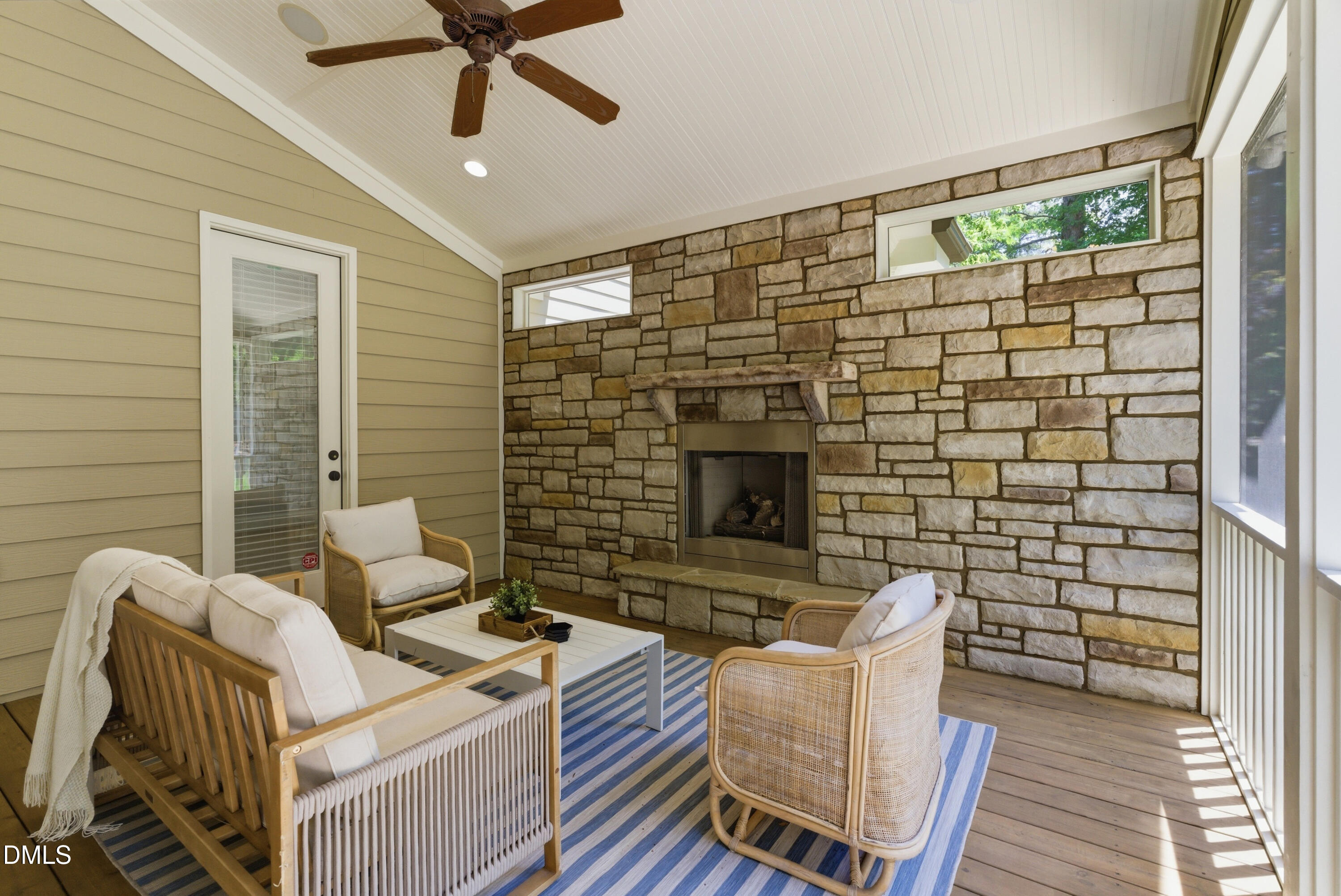 2216 Gresham Lake Road