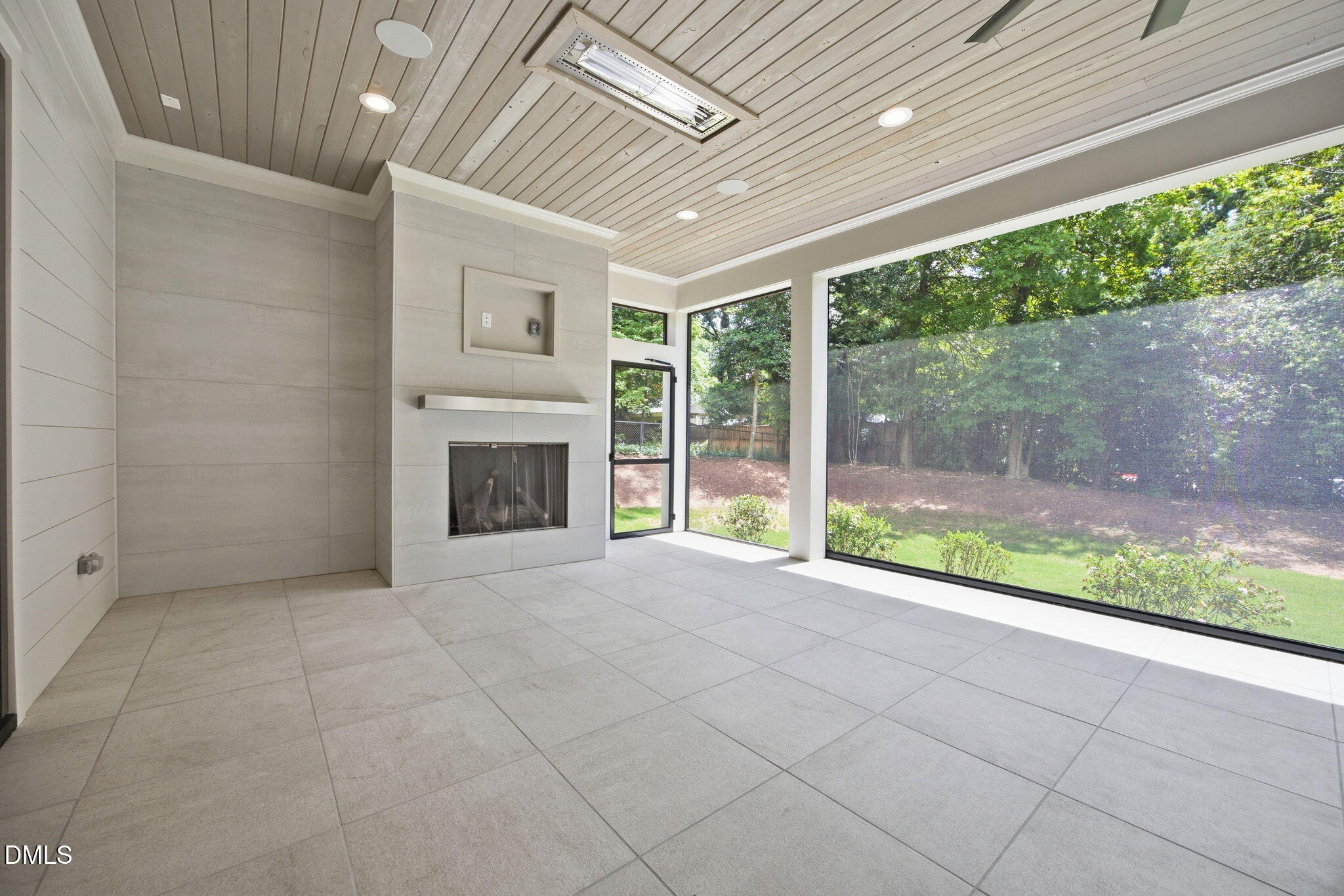 1201 Glendale Drive
