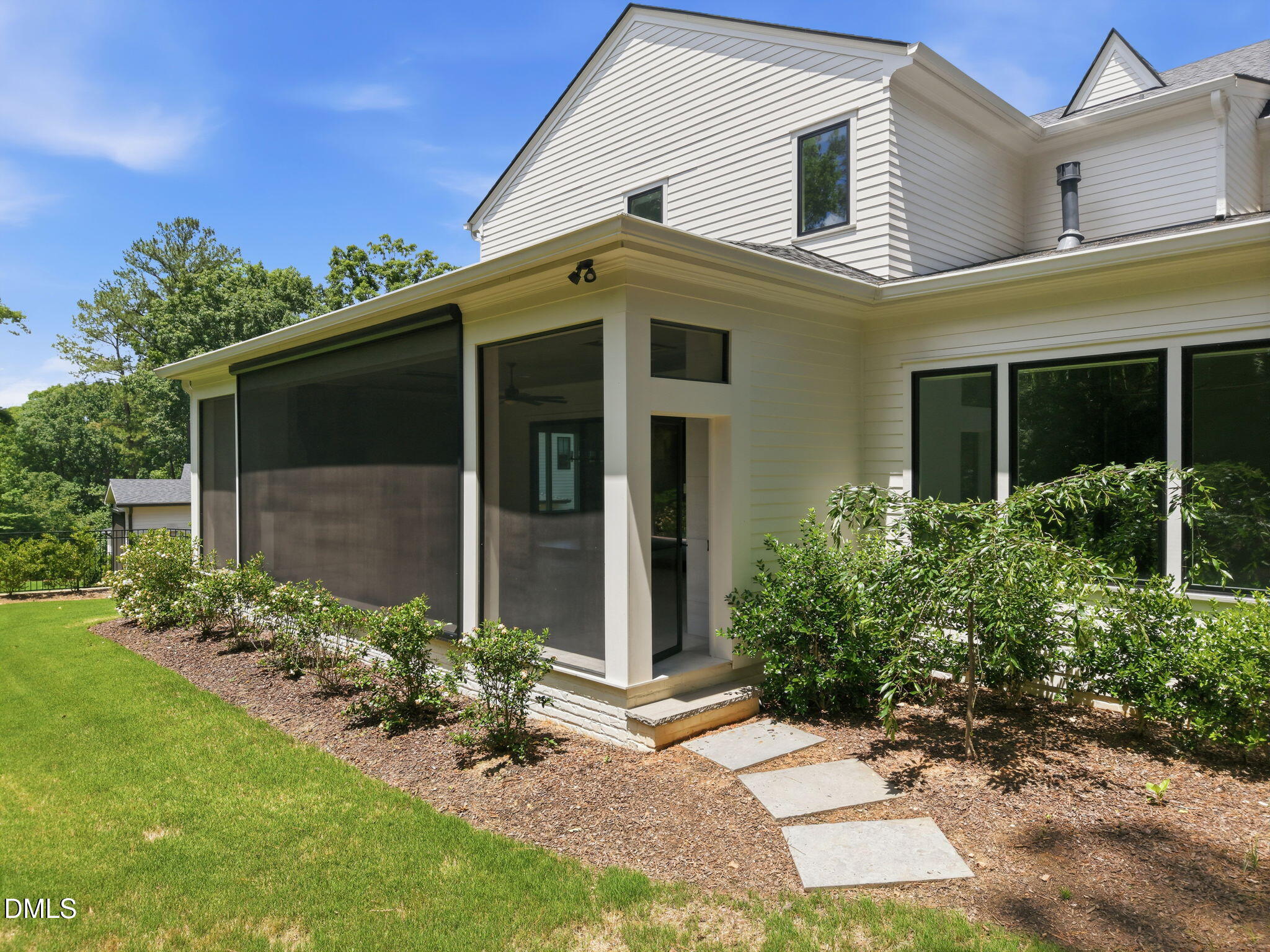 1201 Glendale Drive