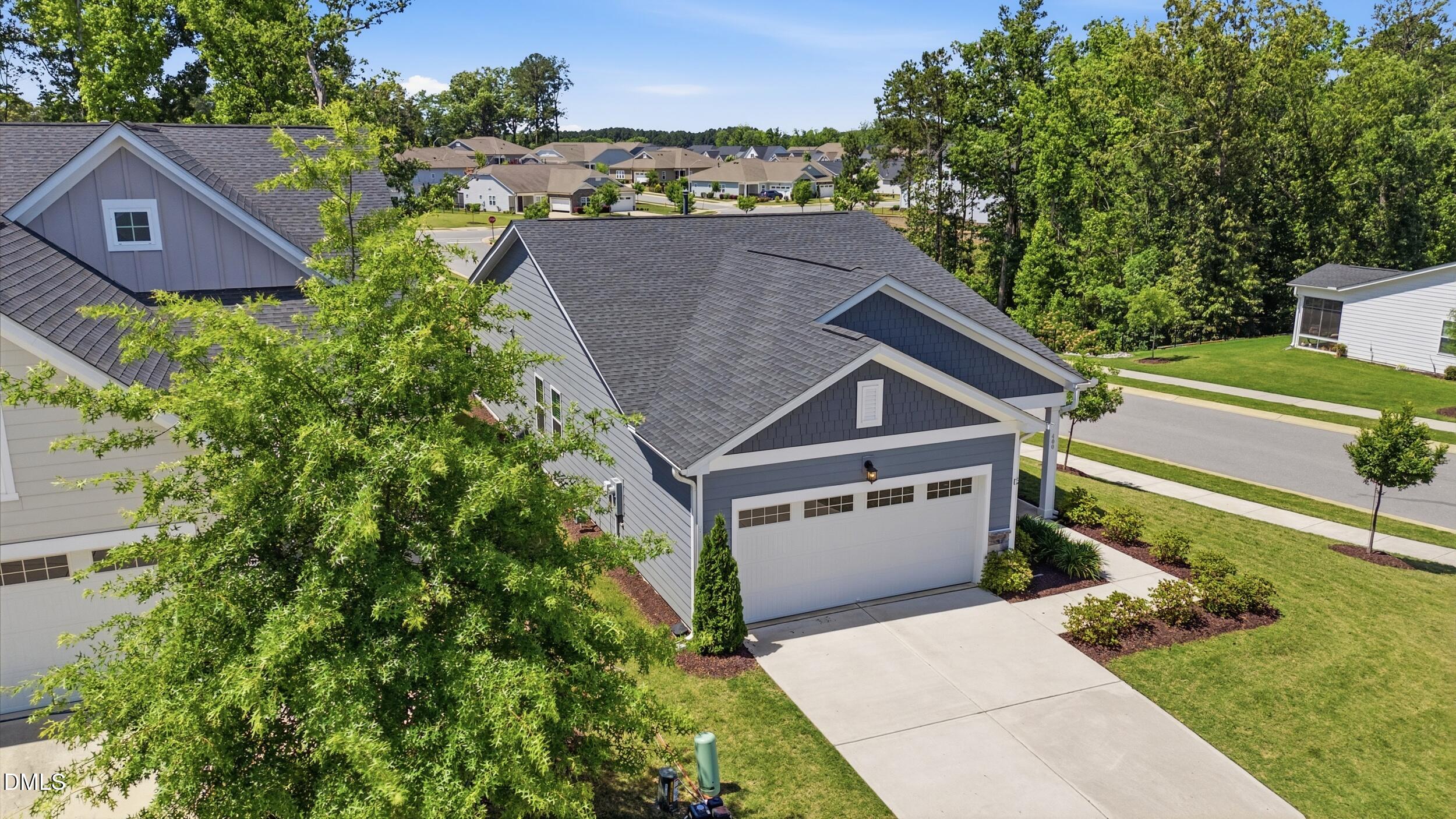 400 English Violet Lane