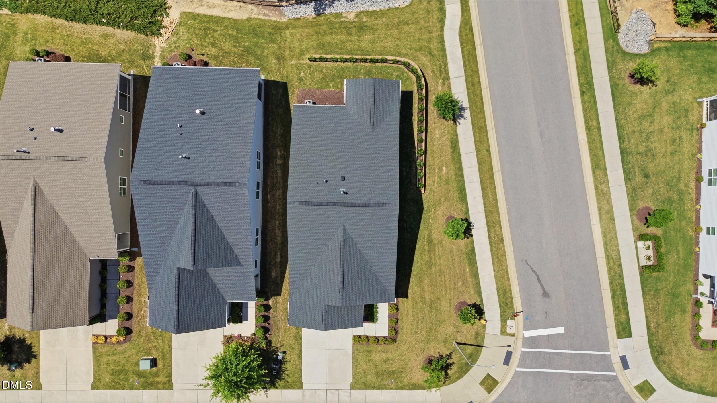 400 English Violet Lane