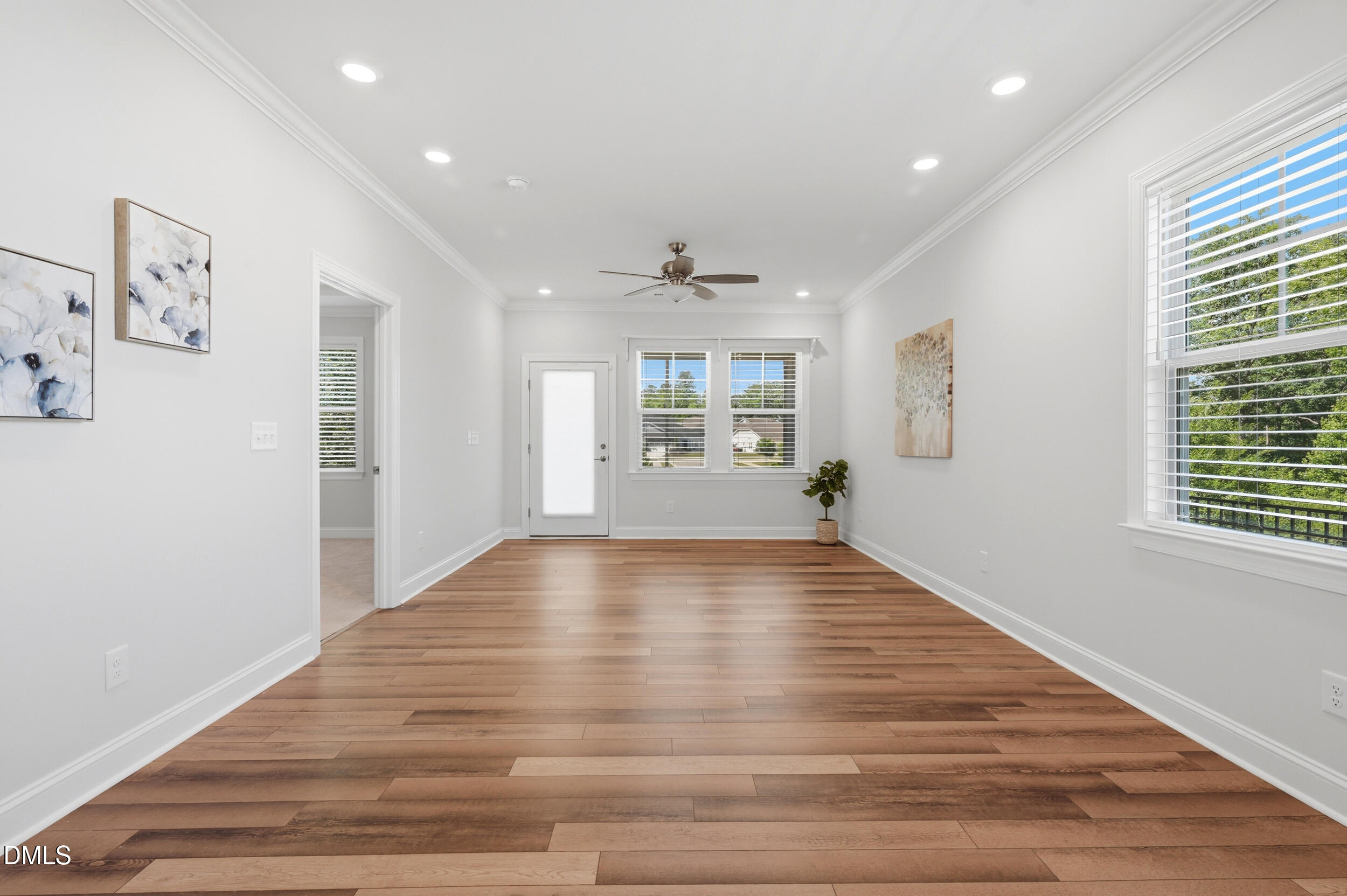 400 English Violet Lane