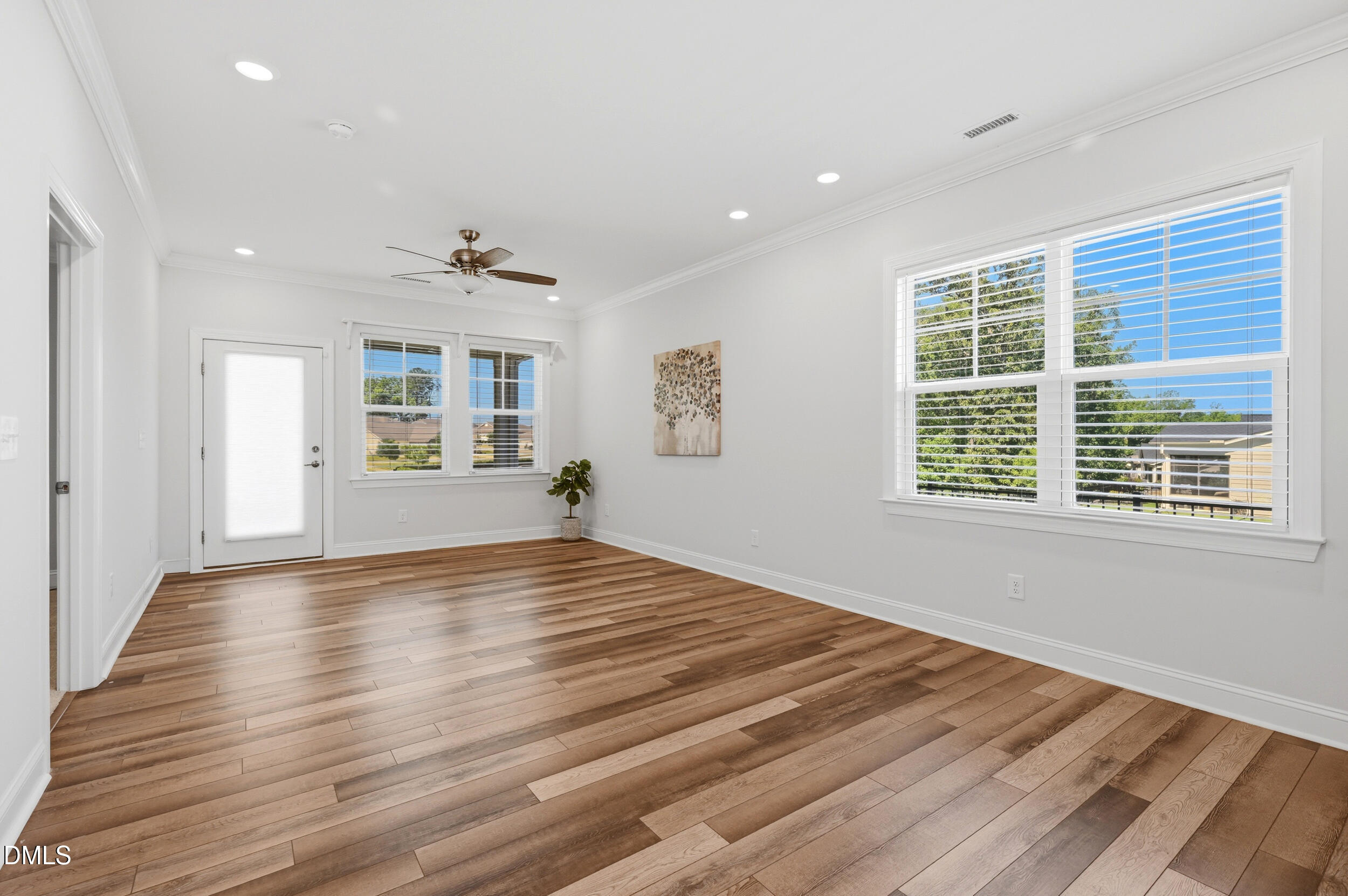 400 English Violet Lane