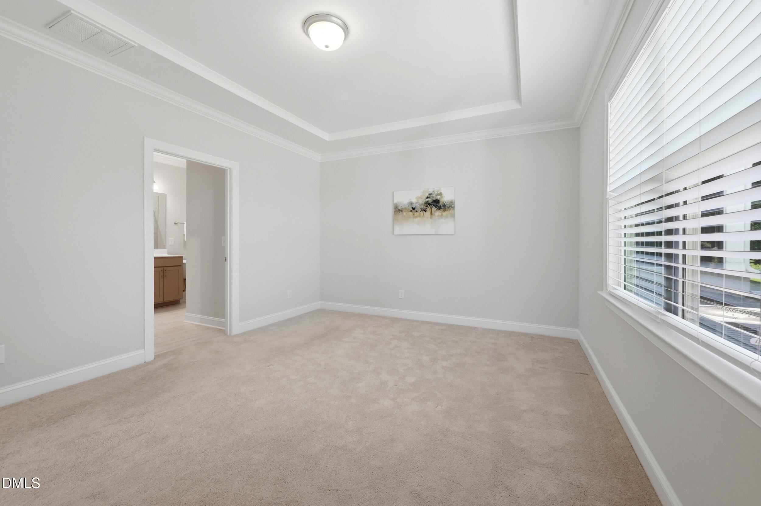 400 English Violet Lane