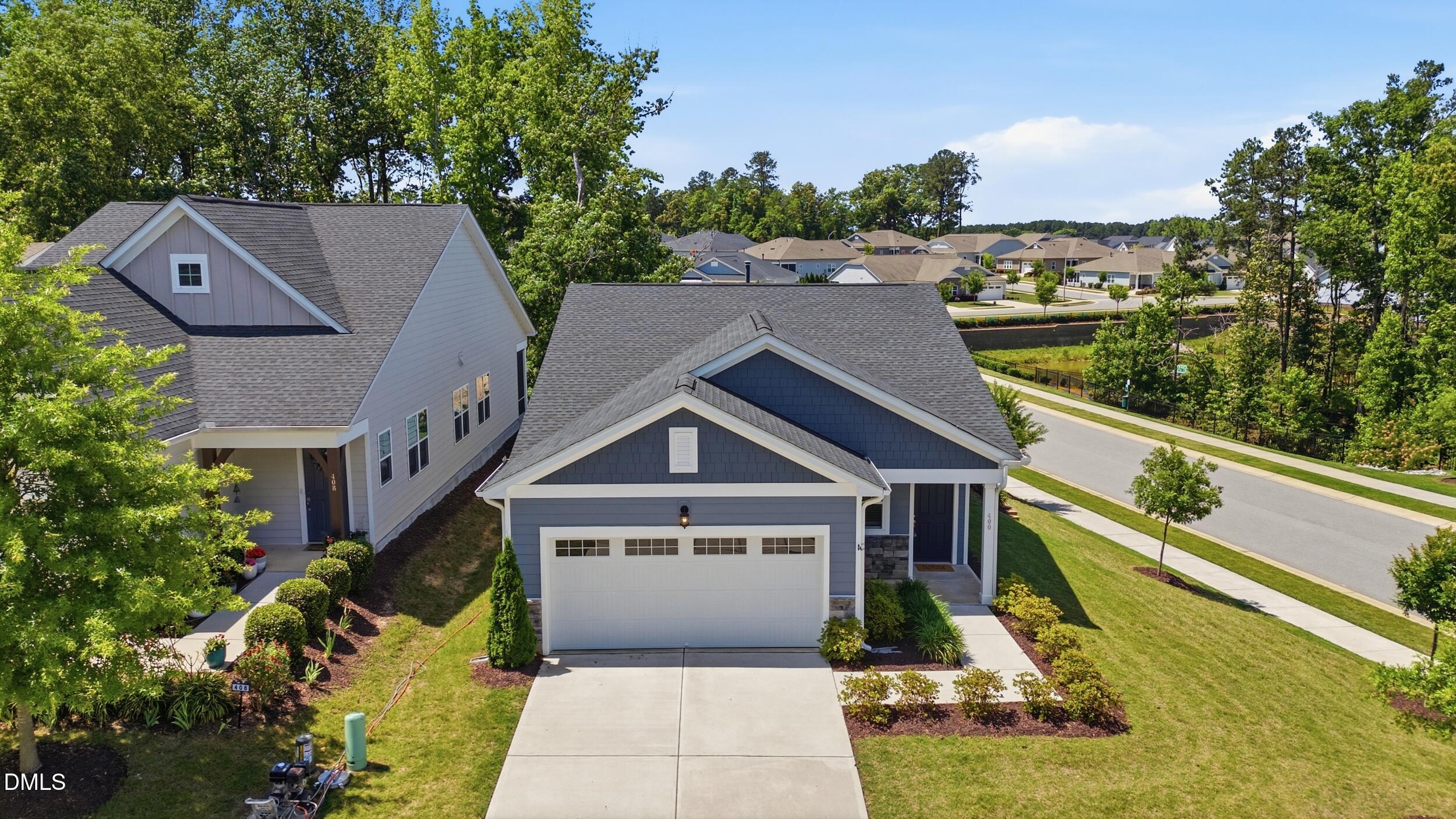 400 English Violet Lane