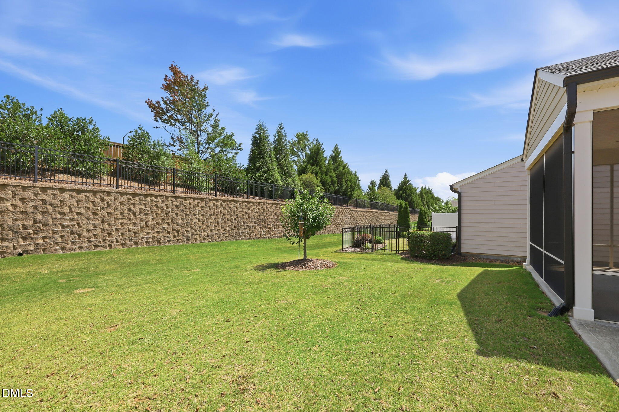 1202 E Rosedale Creek Drive