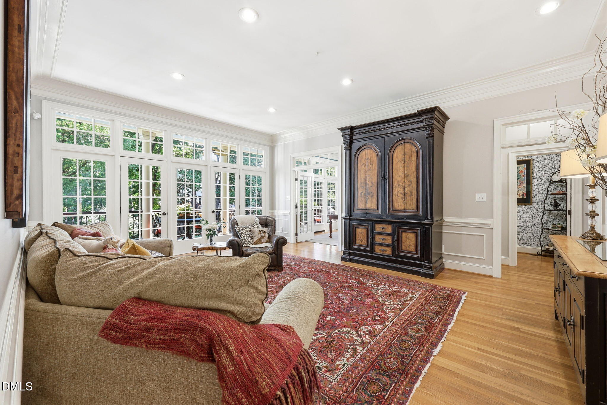 1909 Torrey Pines Place