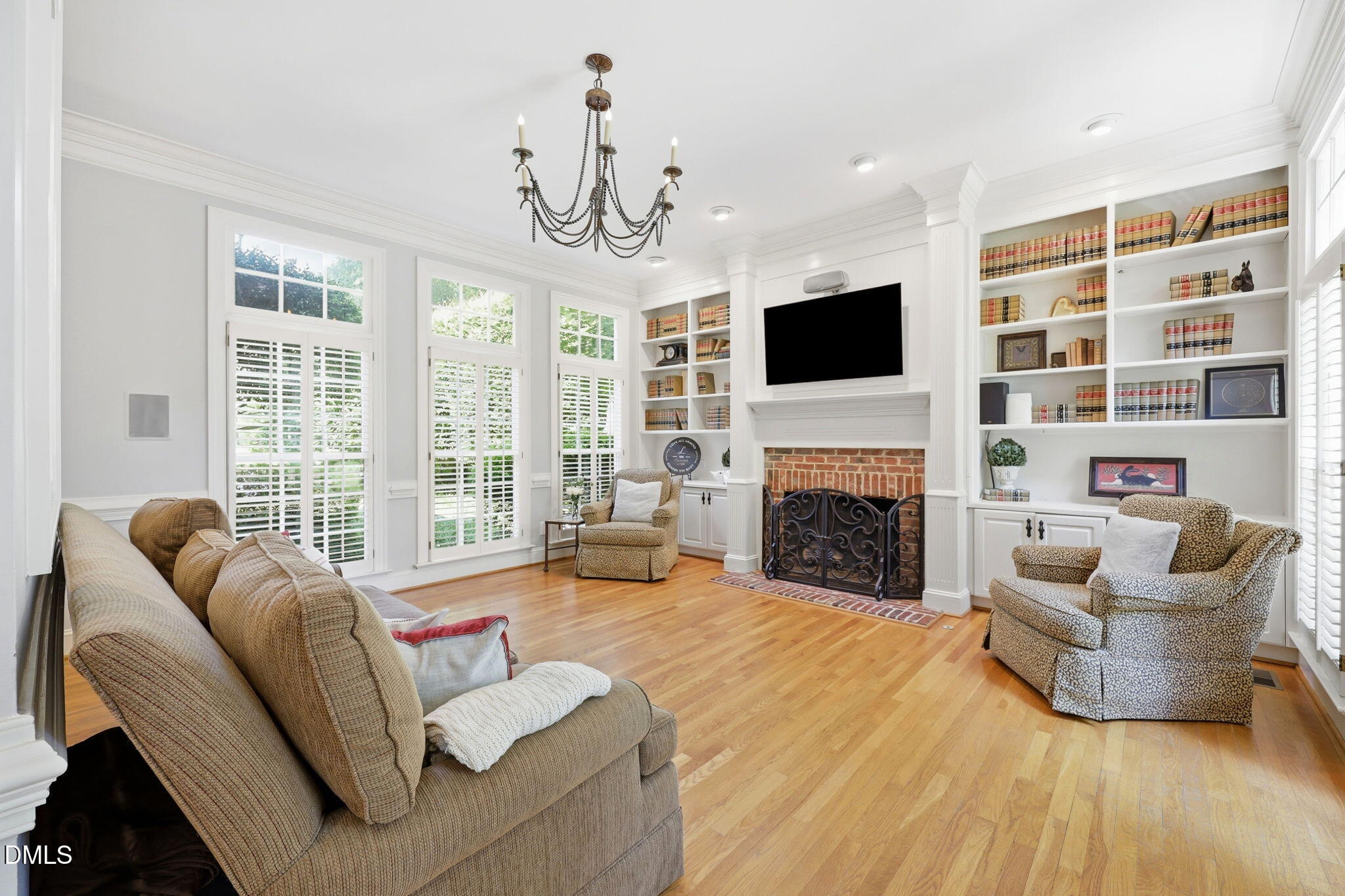 1909 Torrey Pines Place