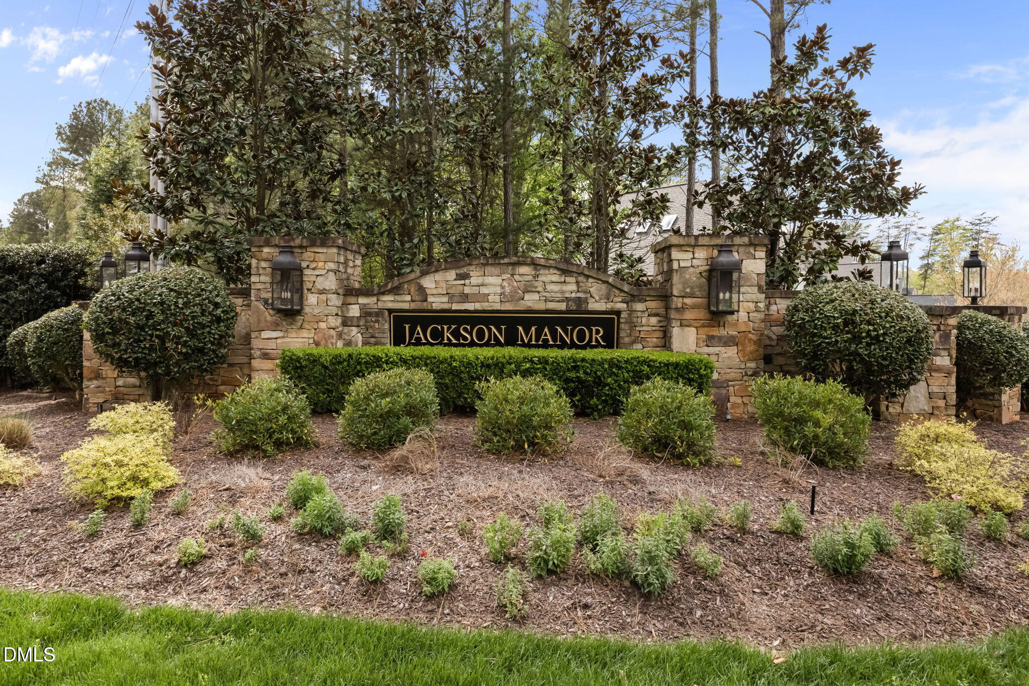 8821 Hexham Road