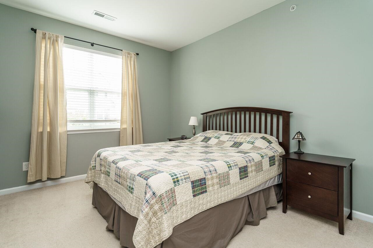 9147 Wooden Road