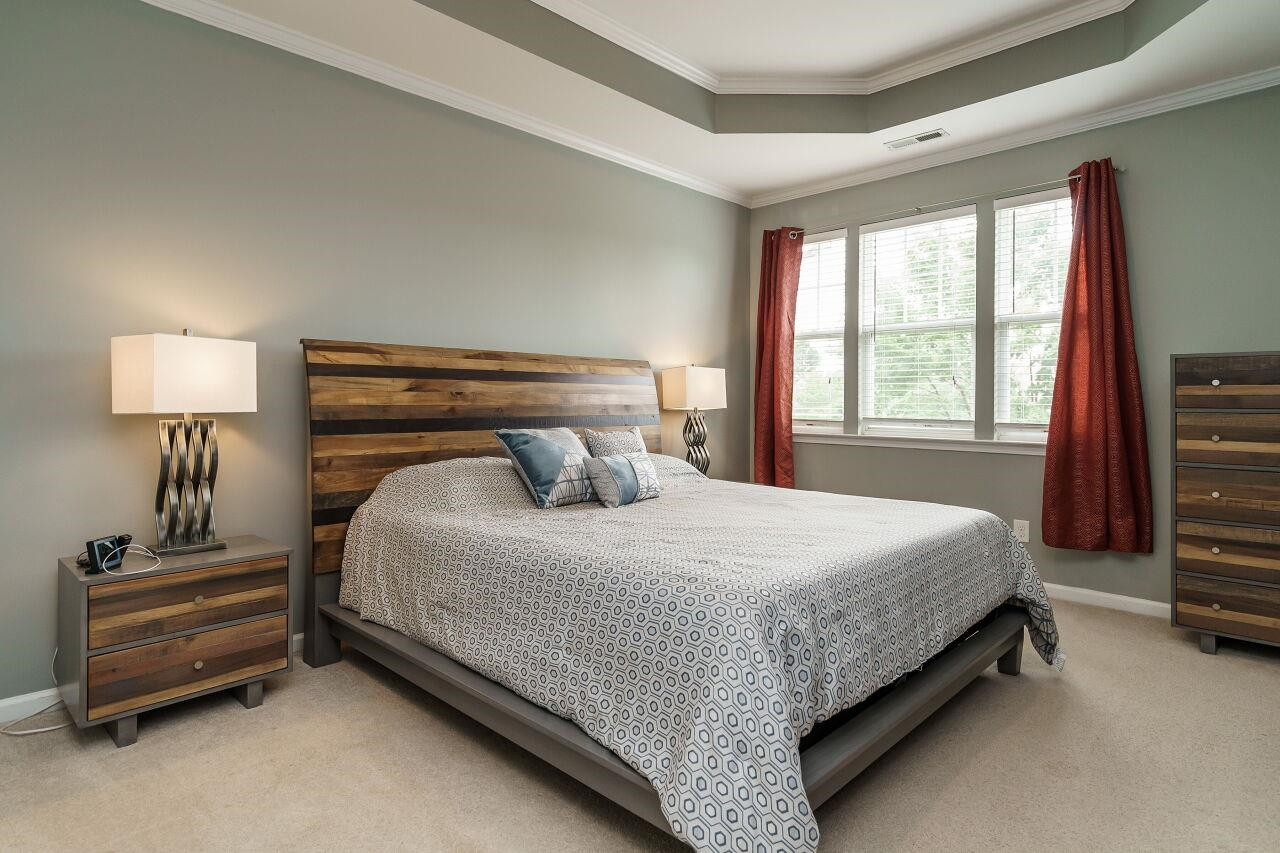 9147 Wooden Road