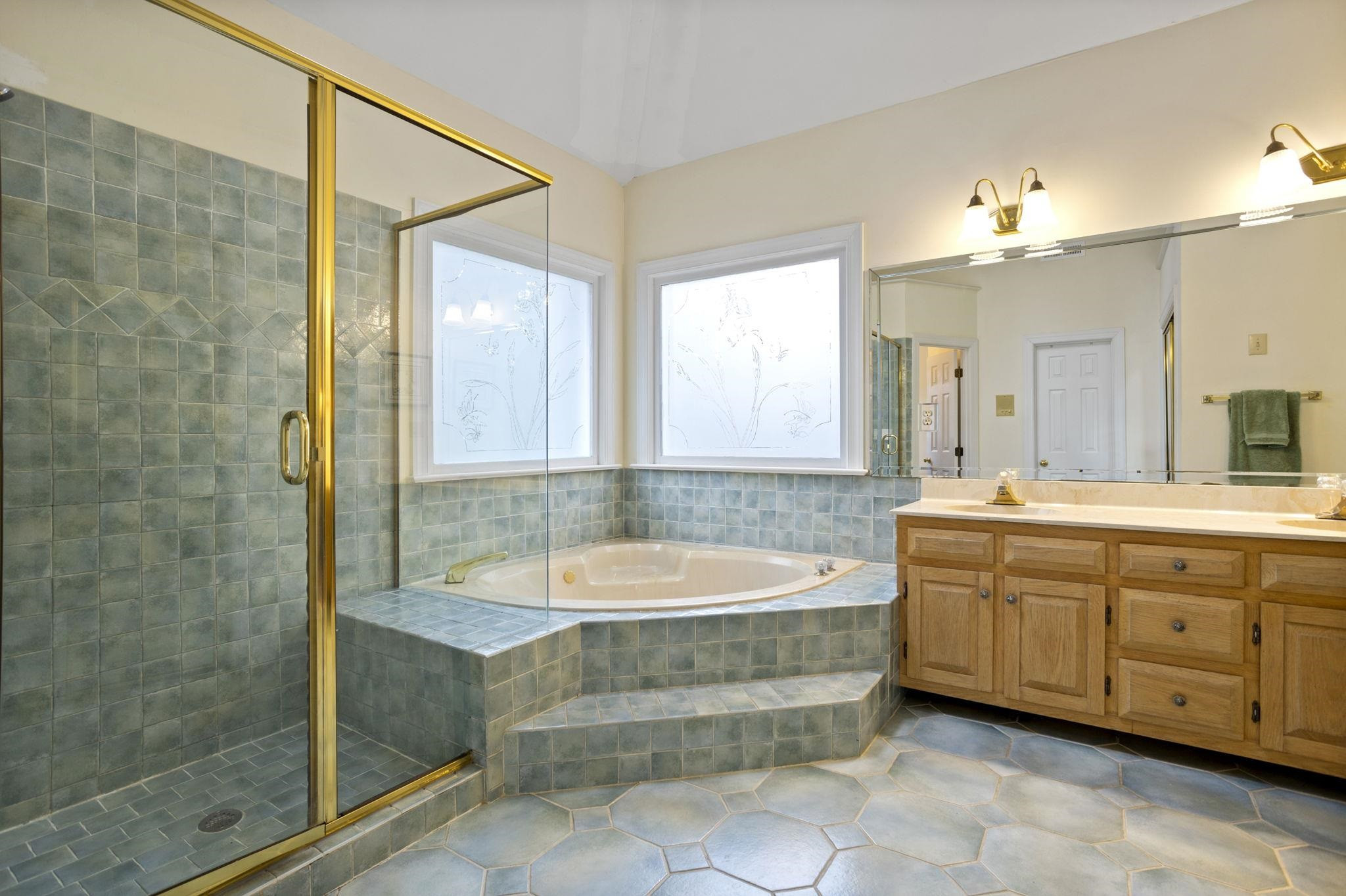 1061 Vestavia Woods Drive