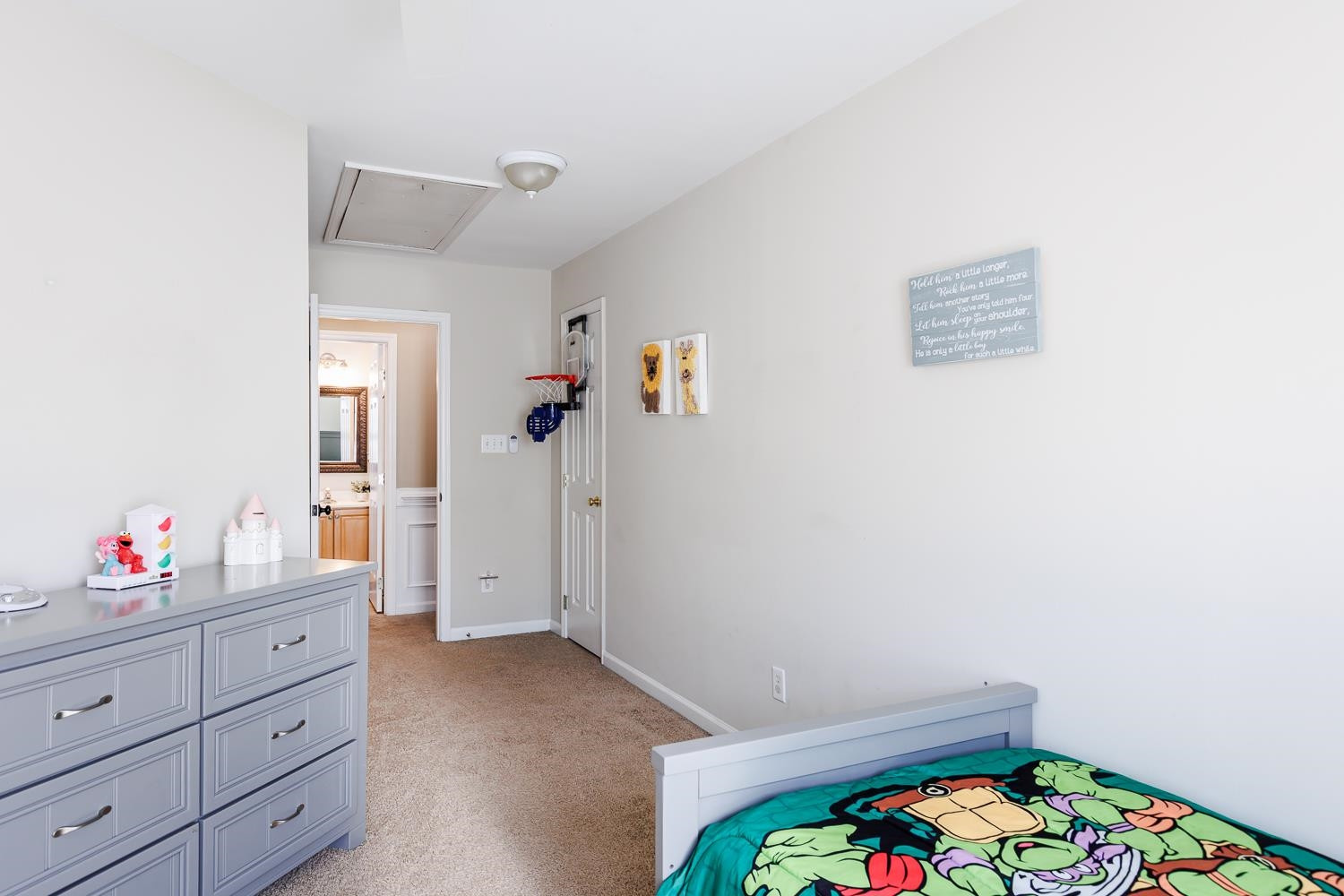 5212 Harrington Grove Drive