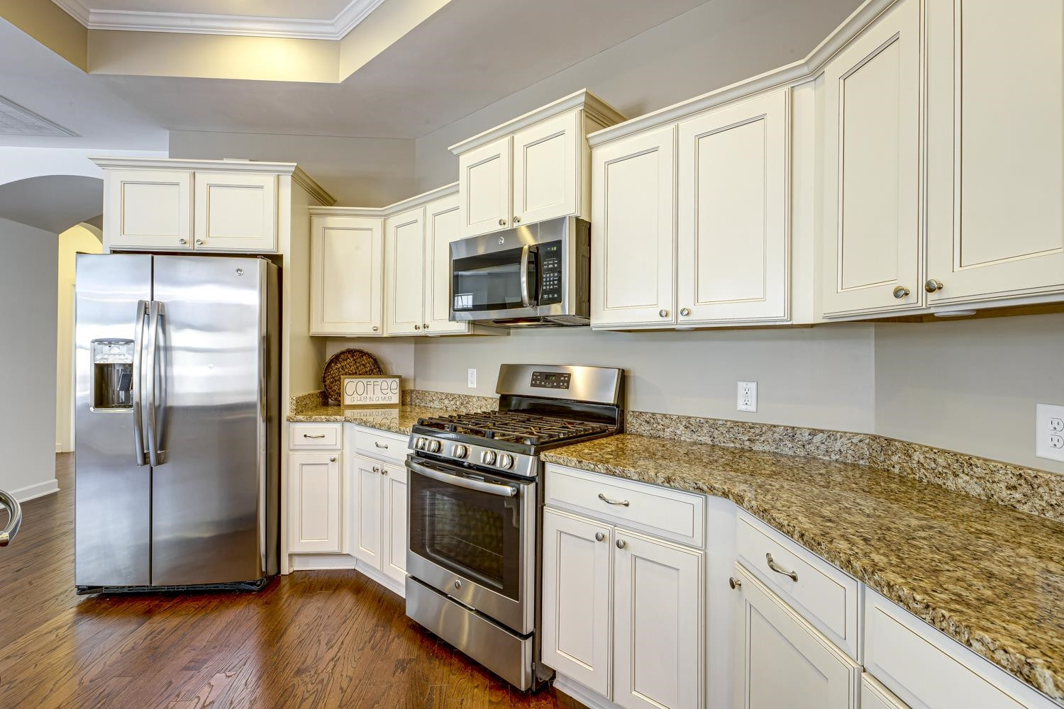 229 Ellisview Drive