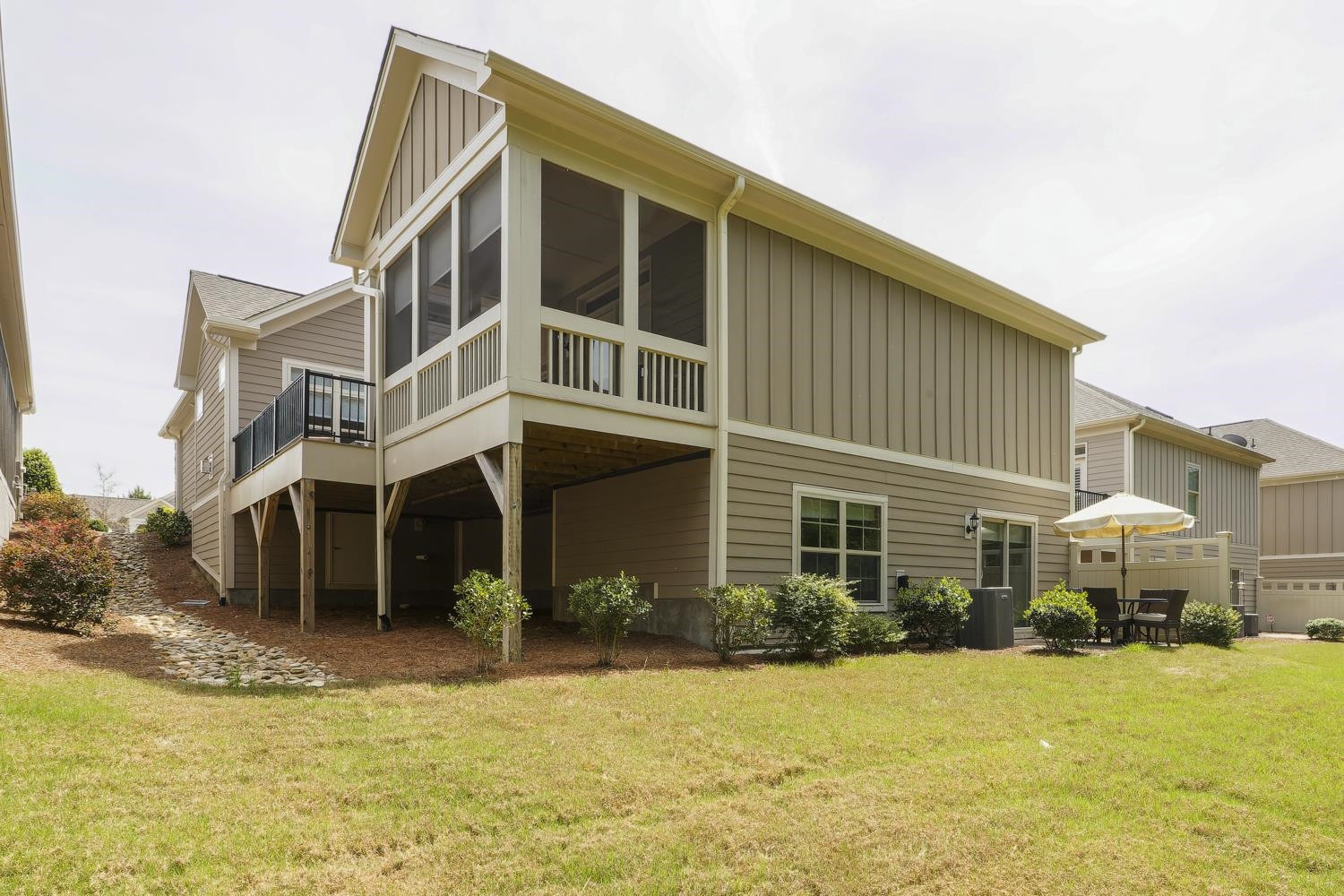 229 Ellisview Drive