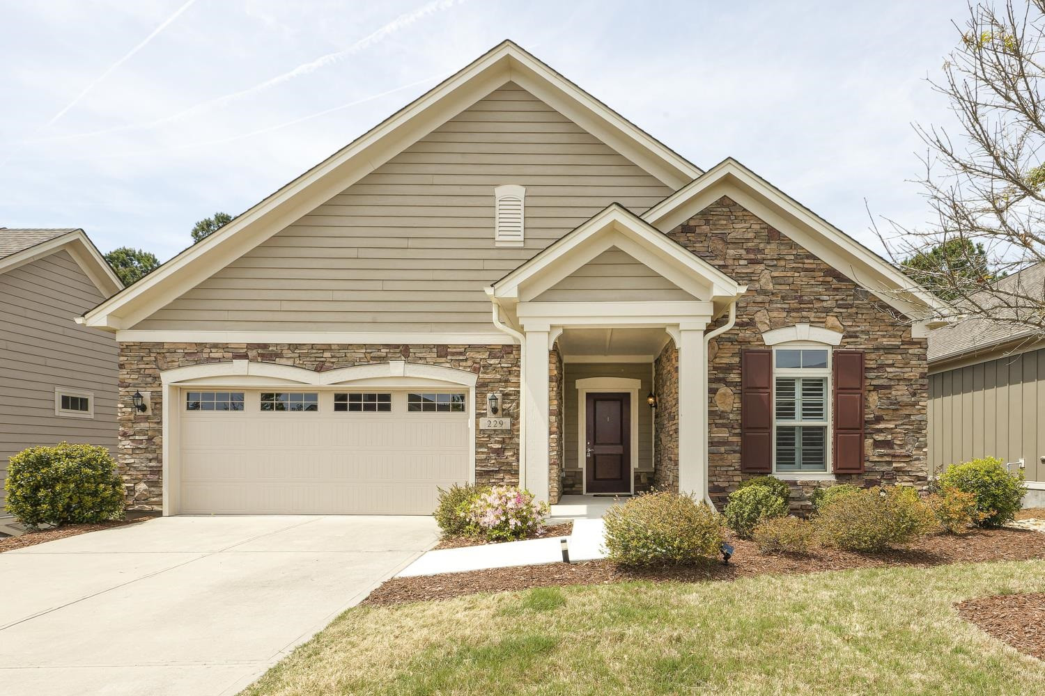 229 Ellisview Drive