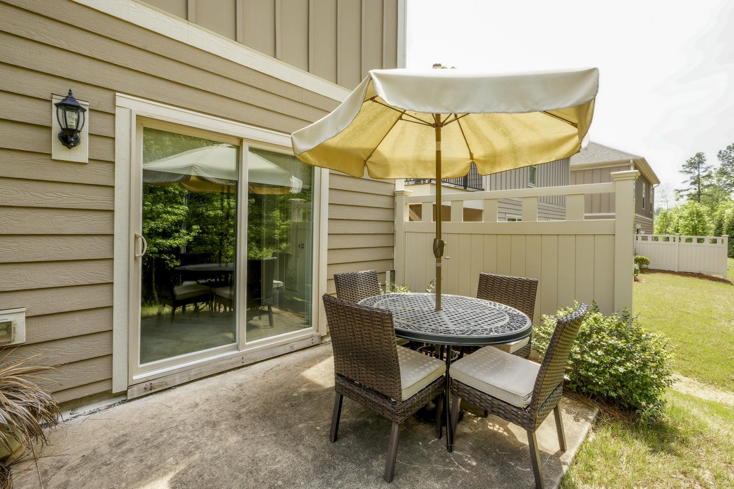 229 Ellisview Drive