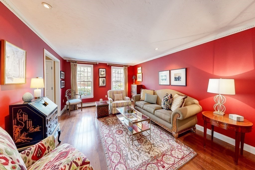 1 Chestnut Ln