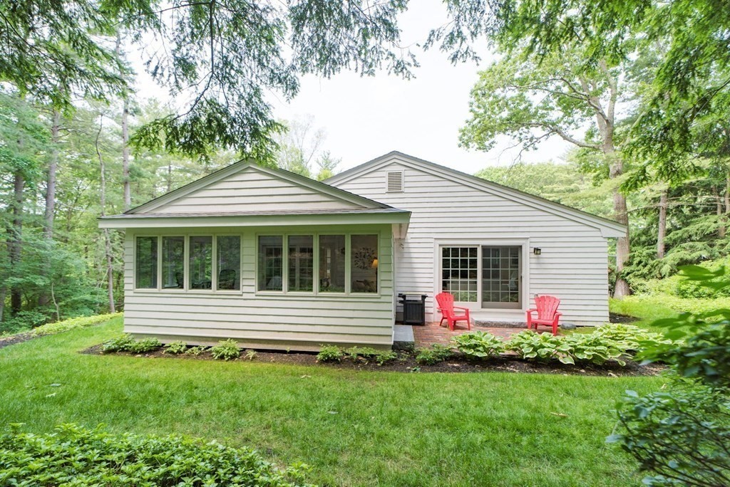 5 Crest Cir