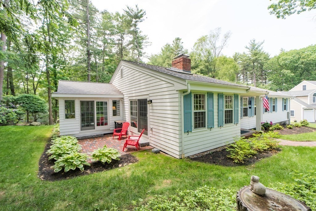 5 Crest Cir