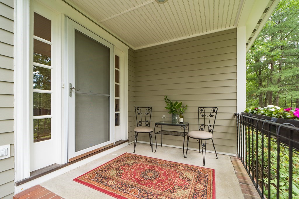 41 Hearthstone Dr