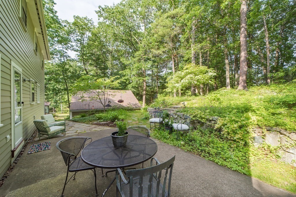 41 Hearthstone Dr