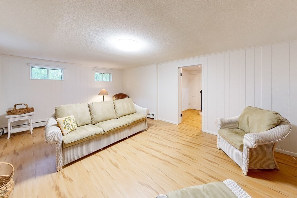 41 Hearthstone Dr