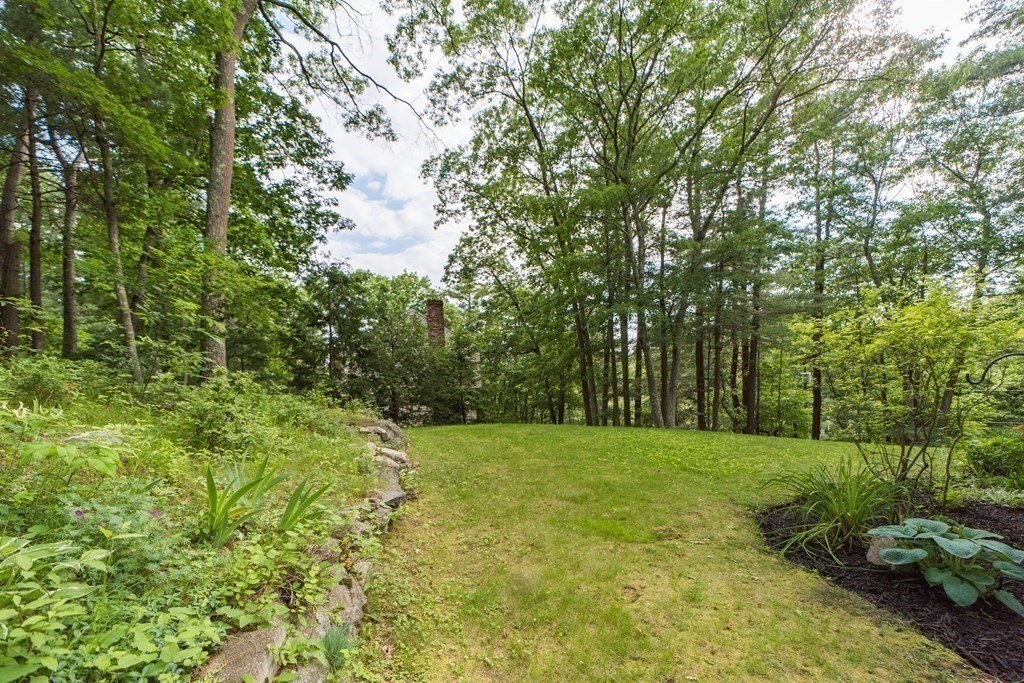 41 Hearthstone Dr