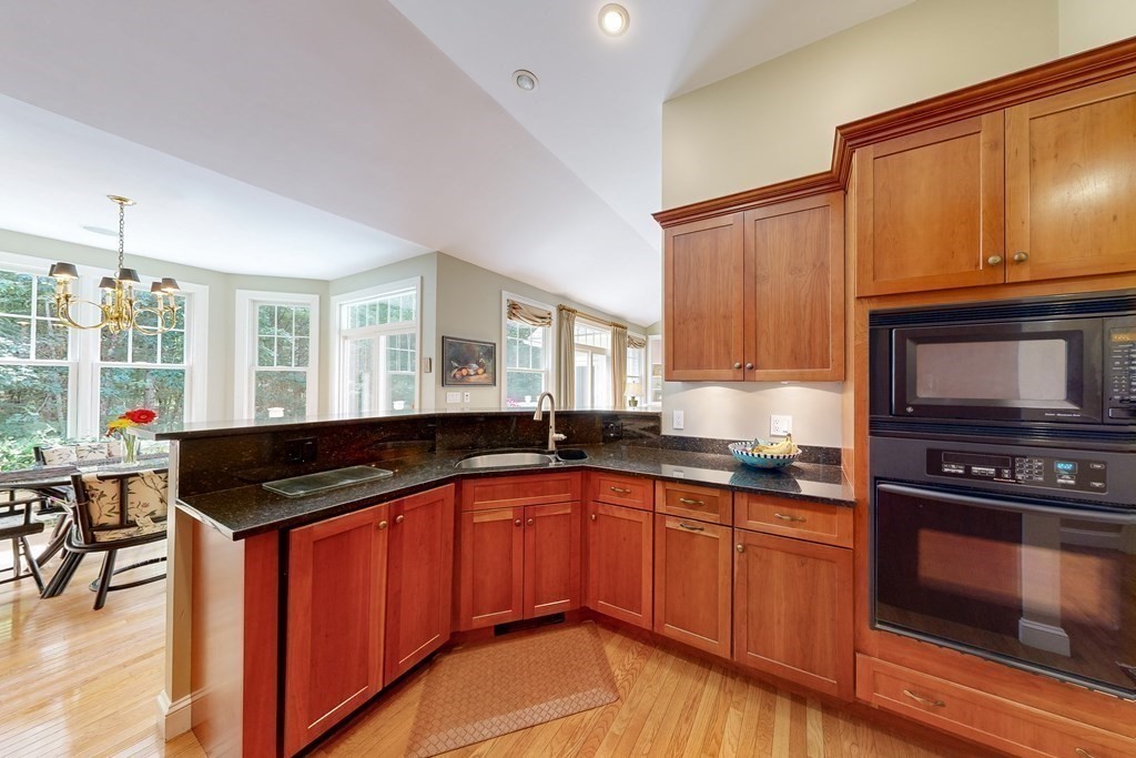 17 Bridlefield Ln