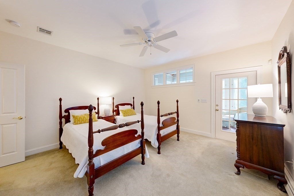17 Bridlefield Ln