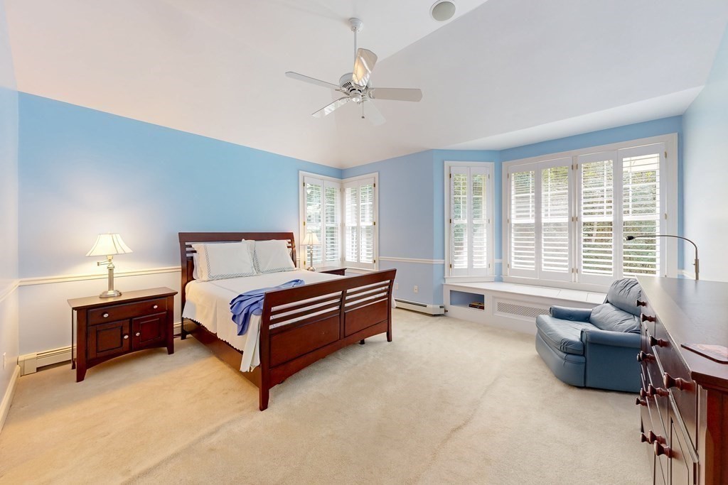 17 Bridlefield Ln