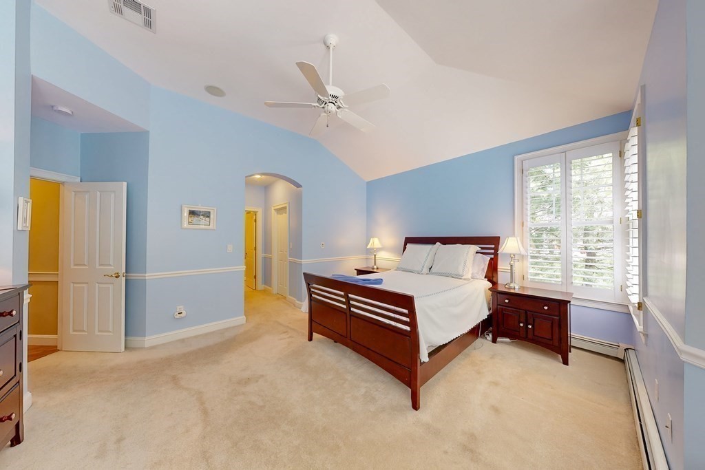 17 Bridlefield Ln