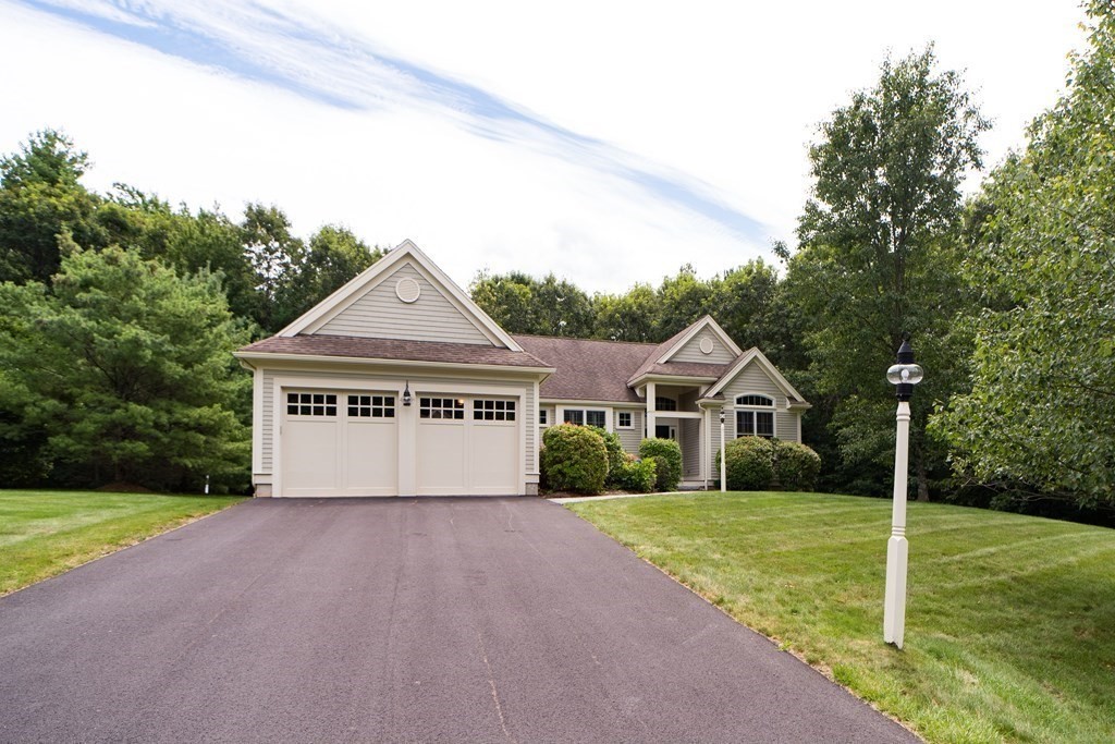 17 Bridlefield Ln