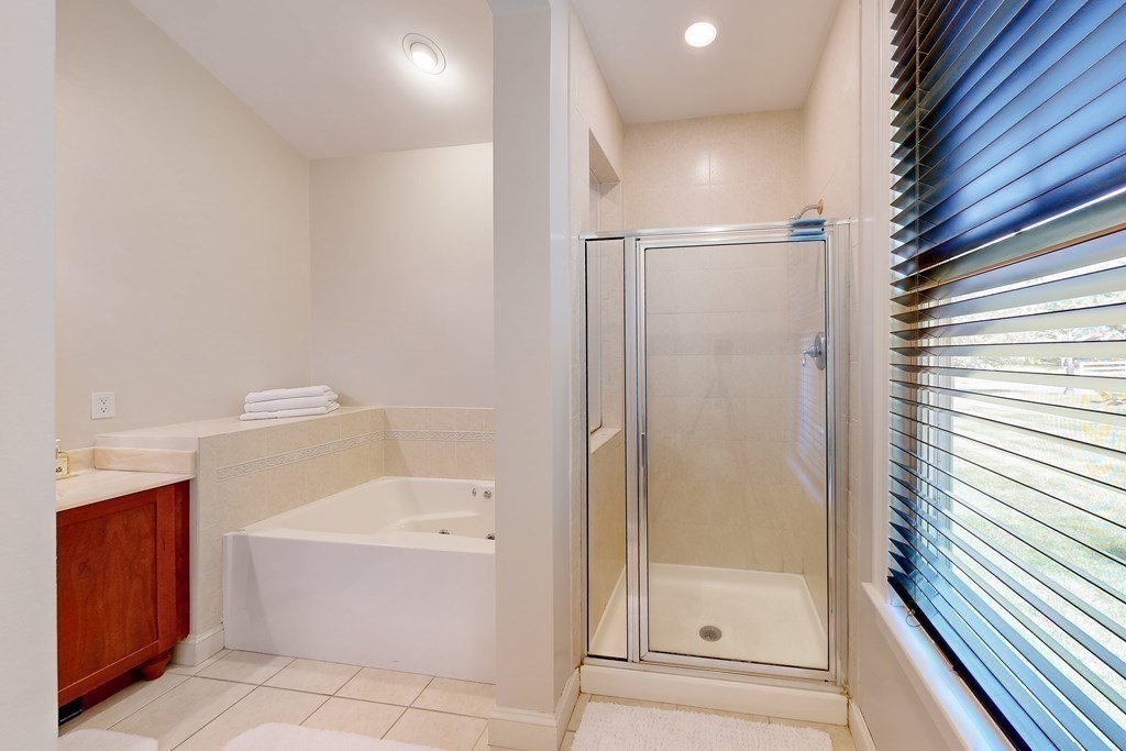 17 Bridlefield Ln
