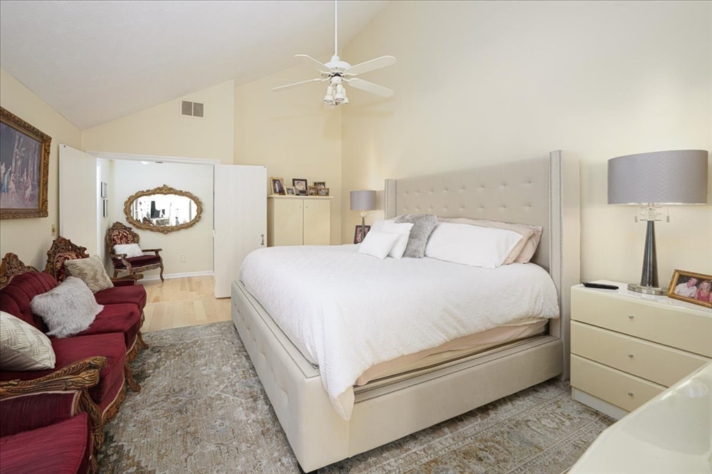 1 Country Club Ln # C